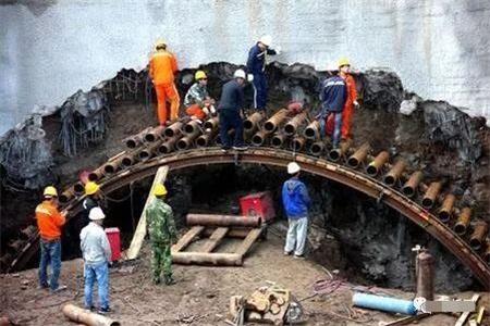 井陉矿隧道钢花管支护案例